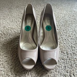 Bandolino Nude Peep Toe Heels